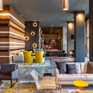Le Méridien Hotel